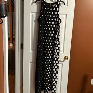 EST 1946.  Size L.  Lightweight polyester.